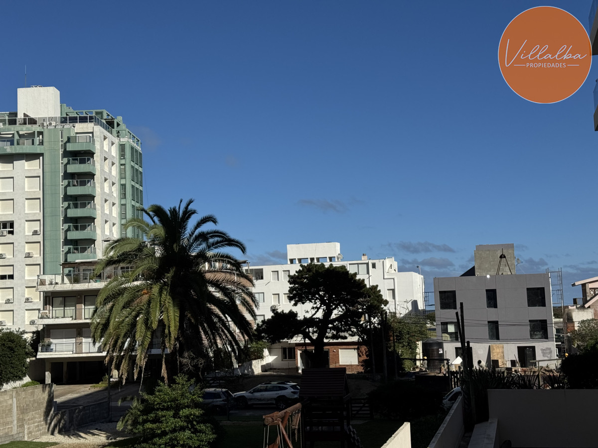 Apartamento ID.3682 - Apartamento de 2 dormitorios en Torre con servicios