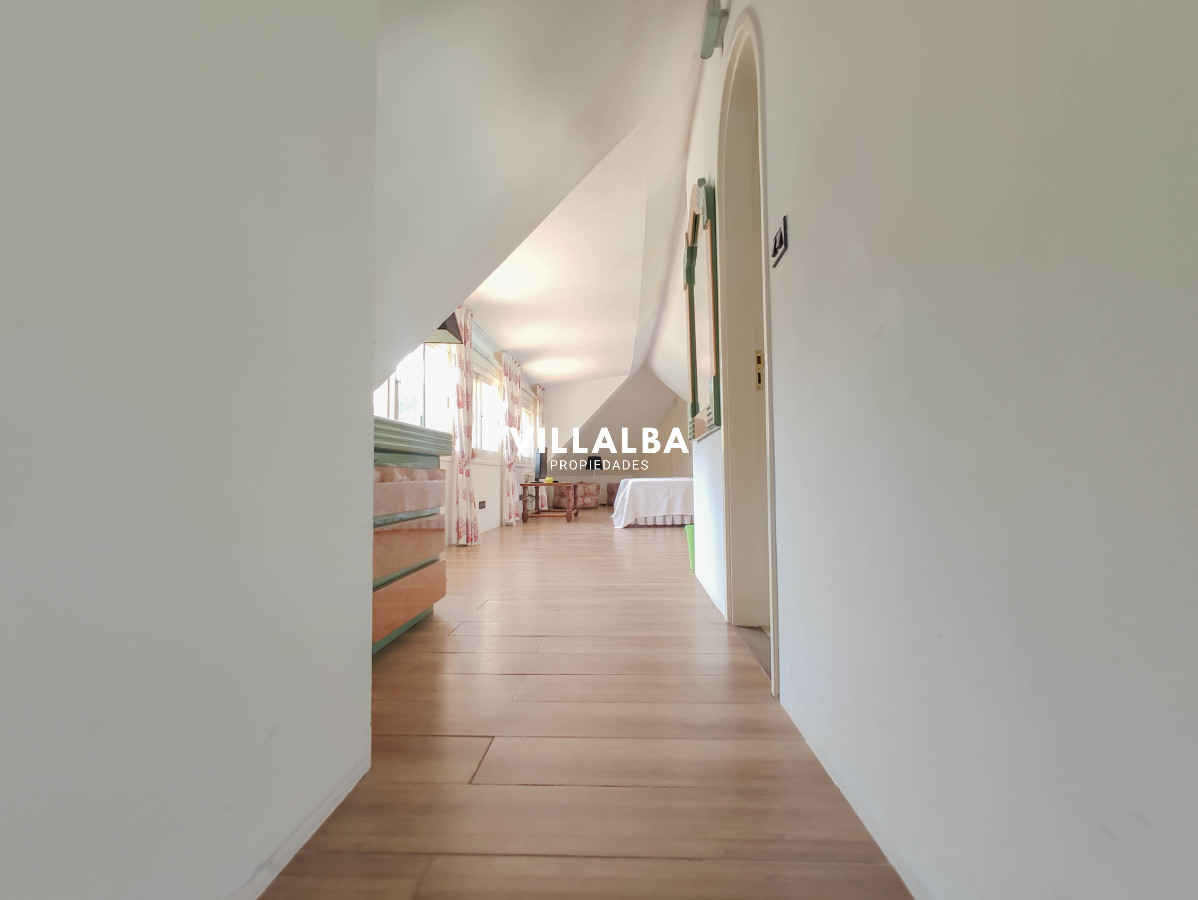 Apartamento ID.566 - Casa en venta el Playa Mansa, Punta del Este 
