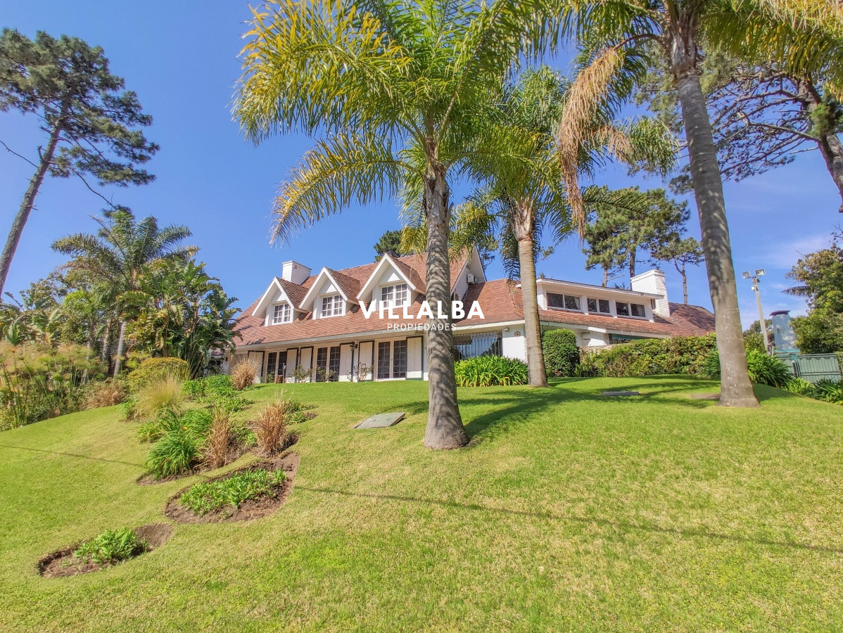 Apartamento ID.566 - Casa en venta el Playa Mansa, Punta del Este 