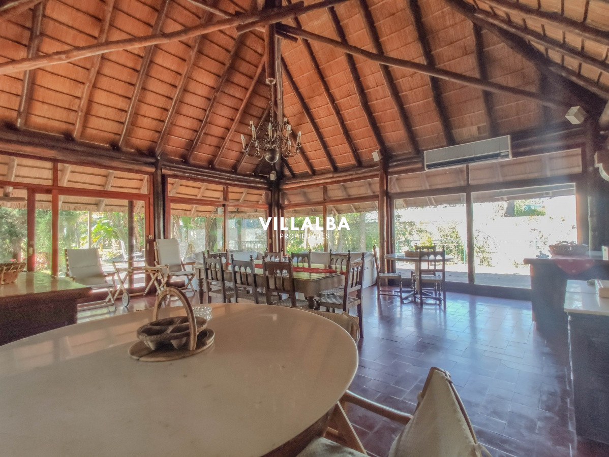 Apartamento ID.566 - Casa en venta el Playa Mansa, Punta del Este 