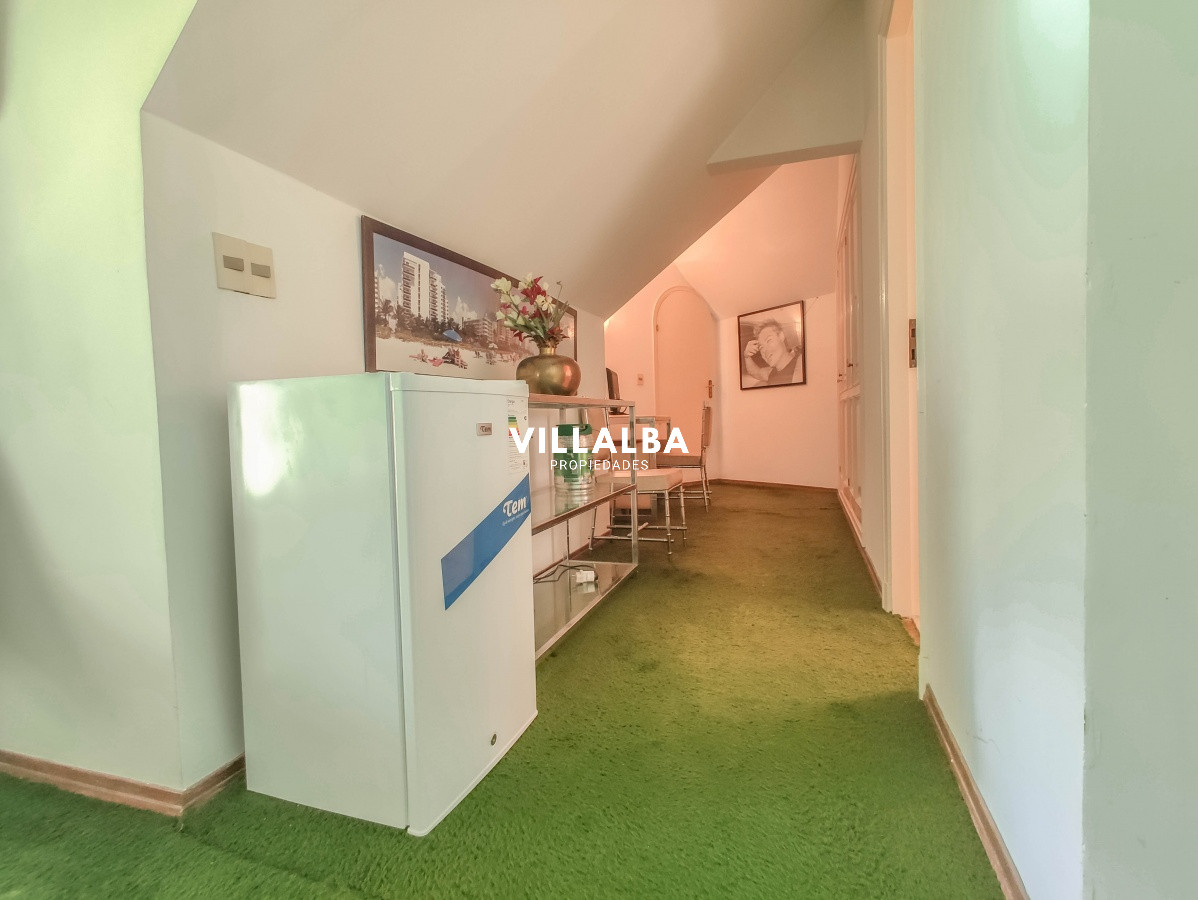 Apartamento ID.566 - Casa en venta el Playa Mansa, Punta del Este 