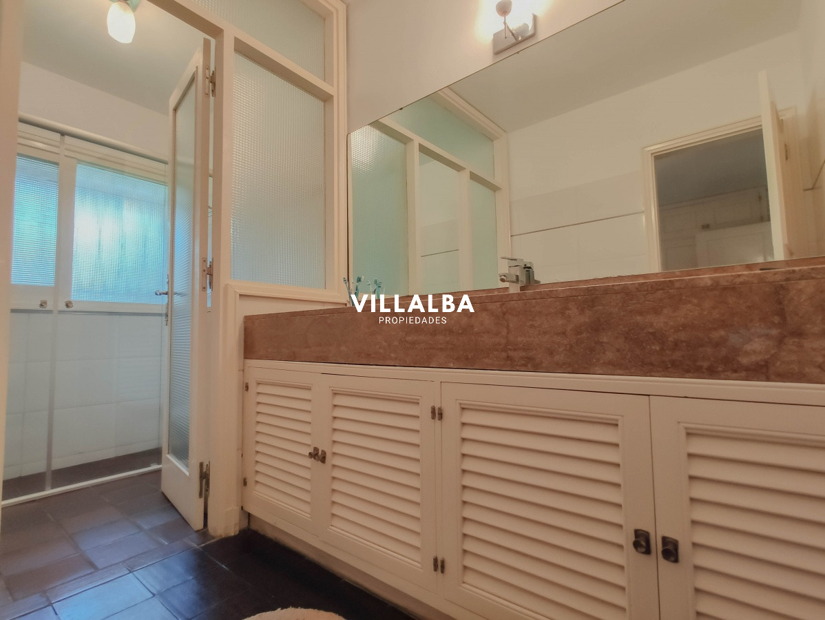 Apartamento ID.566 - Casa en venta el Playa Mansa, Punta del Este 