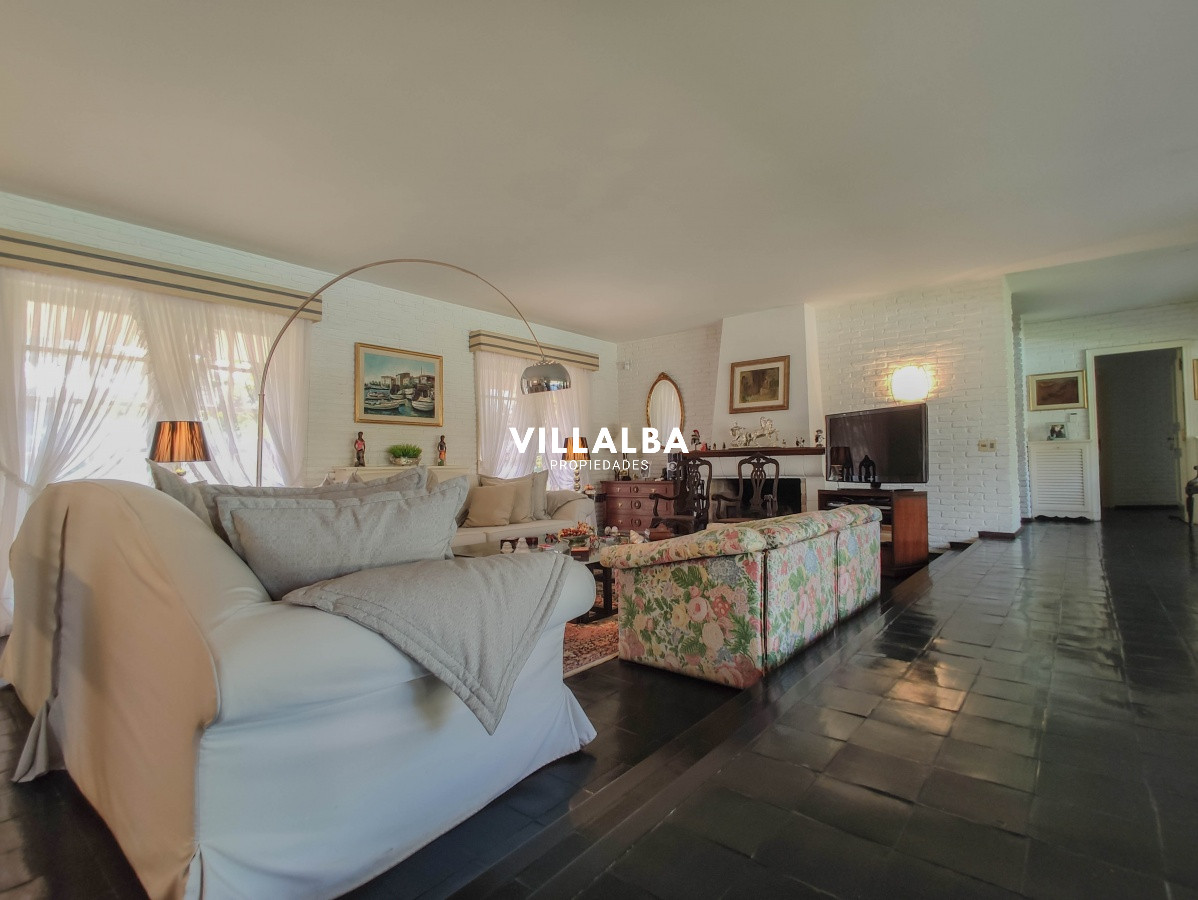 Apartamento ID.566 - Casa en venta el Playa Mansa, Punta del Este 