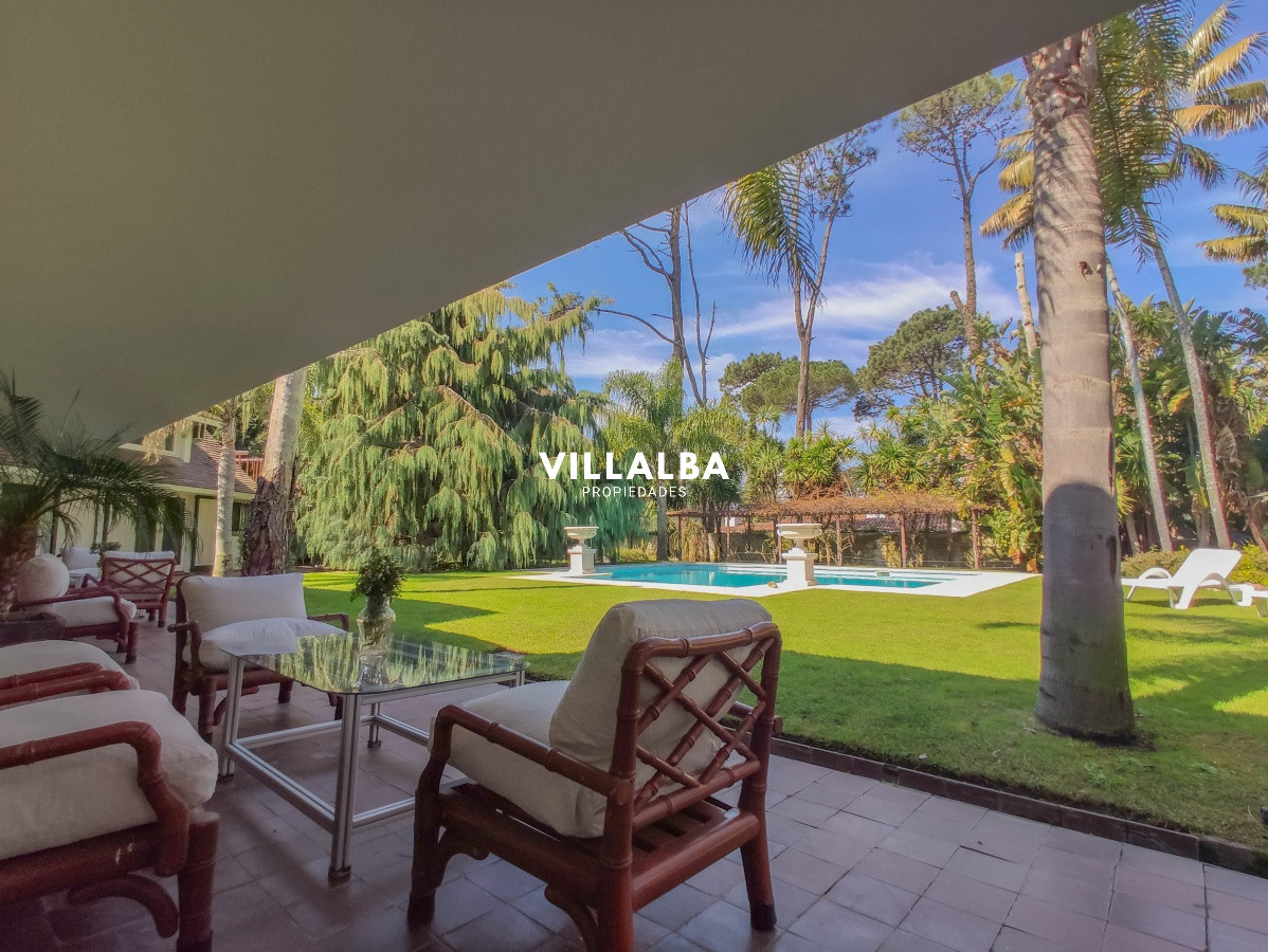 Apartamento ID.566 - Casa en venta el Playa Mansa, Punta del Este 