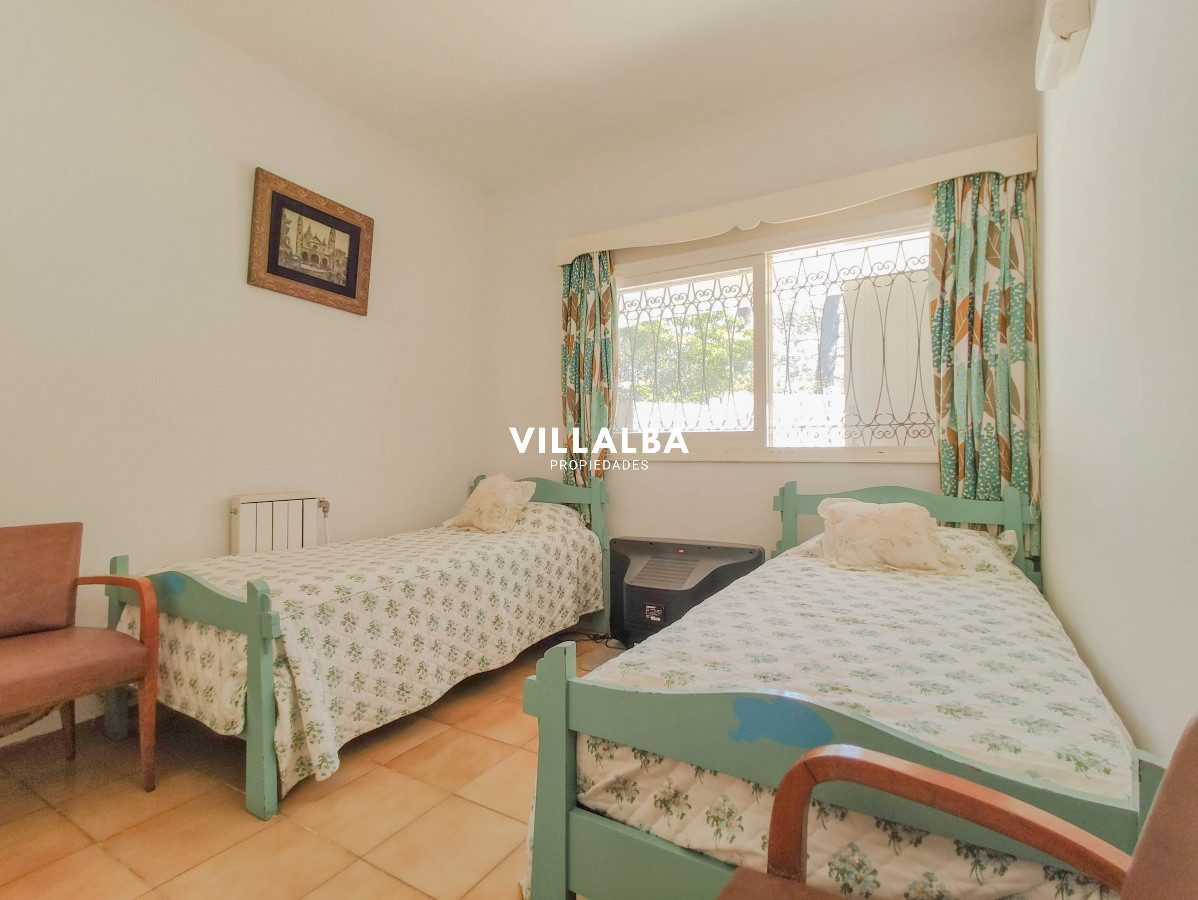 Apartamento ID.566 - Casa en venta el Playa Mansa, Punta del Este 