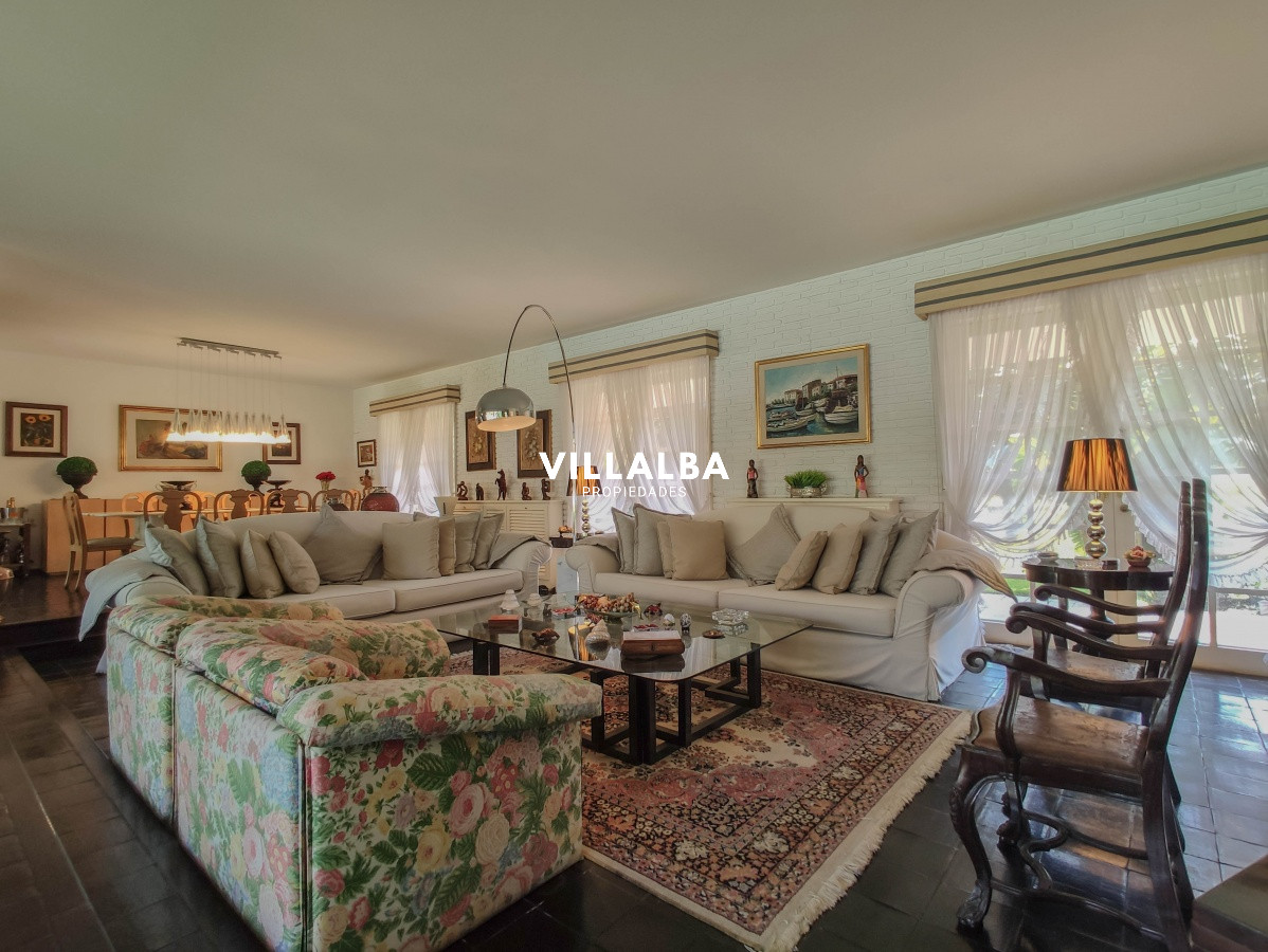 Apartamento ID.566 - Casa en venta el Playa Mansa, Punta del Este 