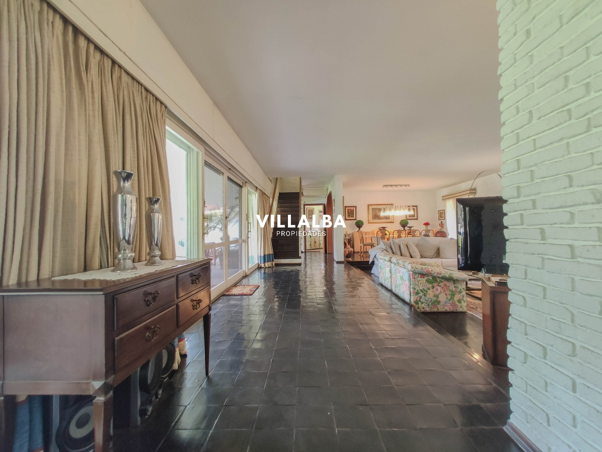 Apartamento ID.566 - Casa en venta el Playa Mansa, Punta del Este 