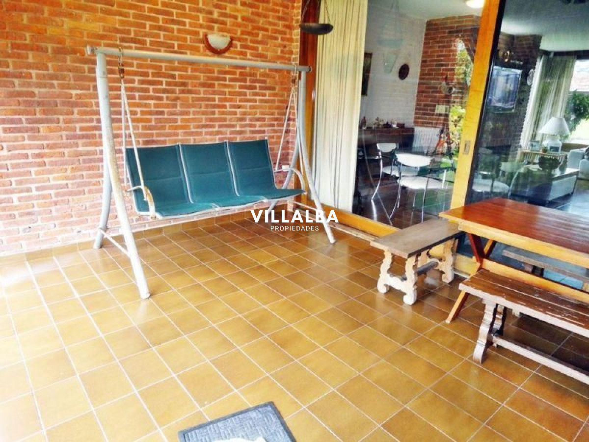 Casa ID.393 - Casa en venta Playa Mansa 3 dormitorios