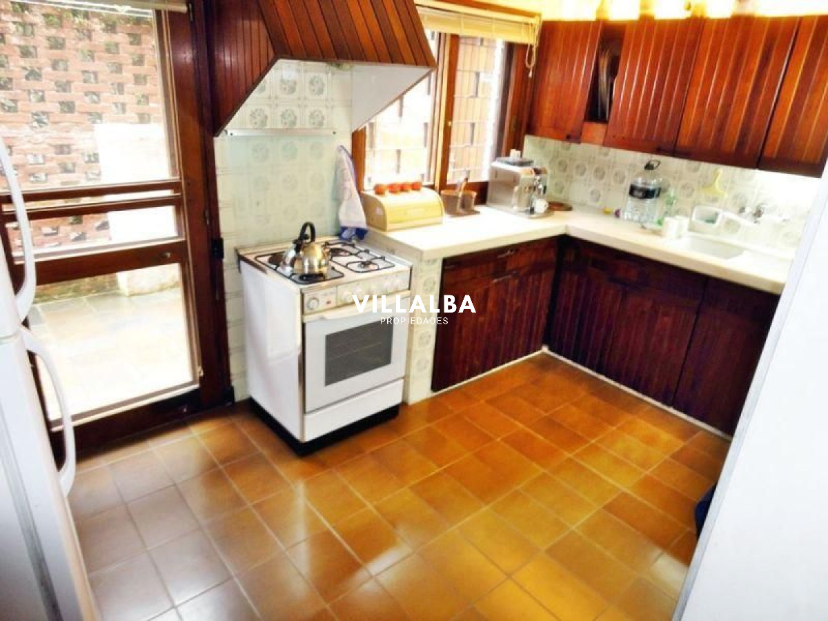Casa ID.393 - Casa en venta Playa Mansa 3 dormitorios