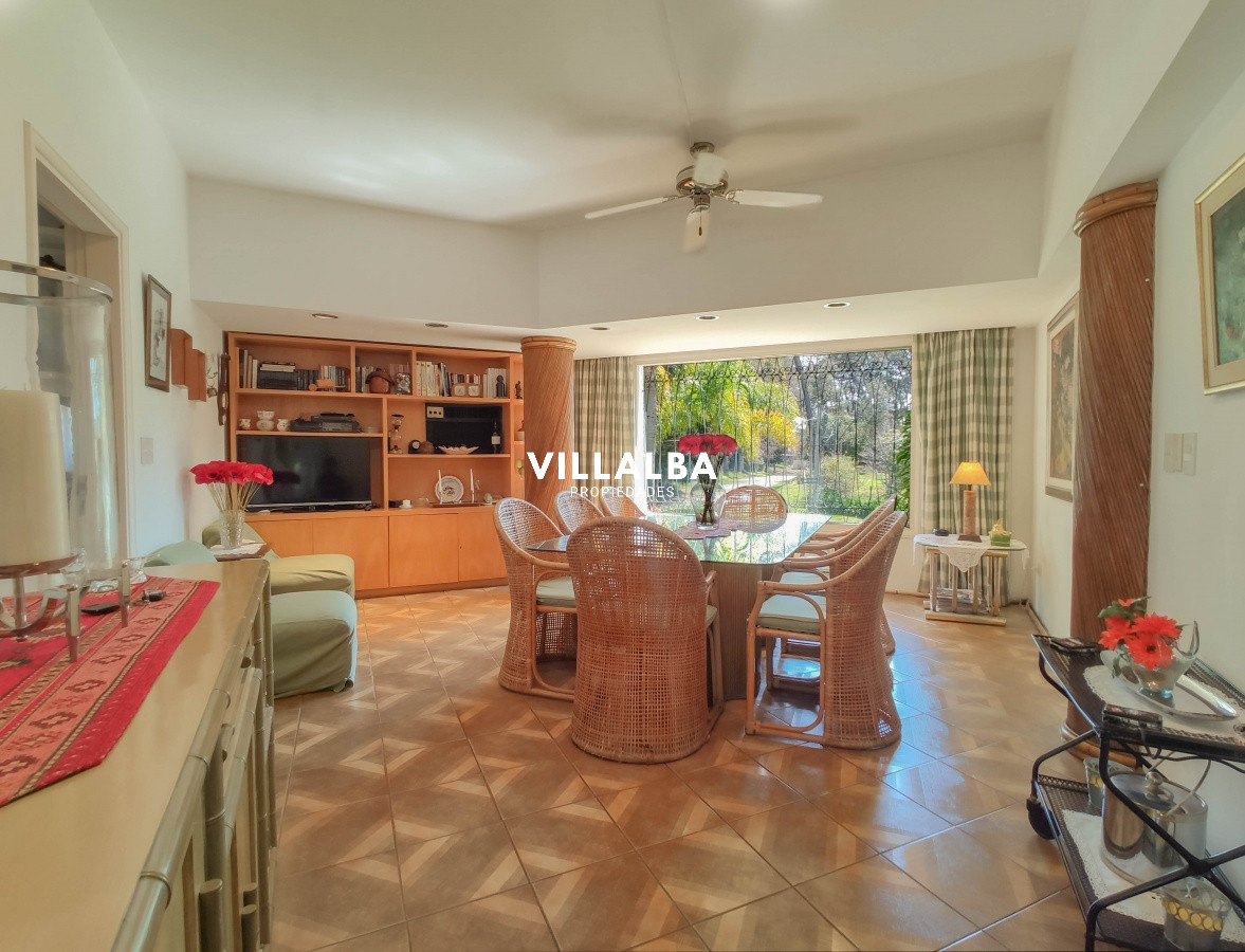 Apartamento ID.566 - Casa en venta el Playa Mansa, Punta del Este 