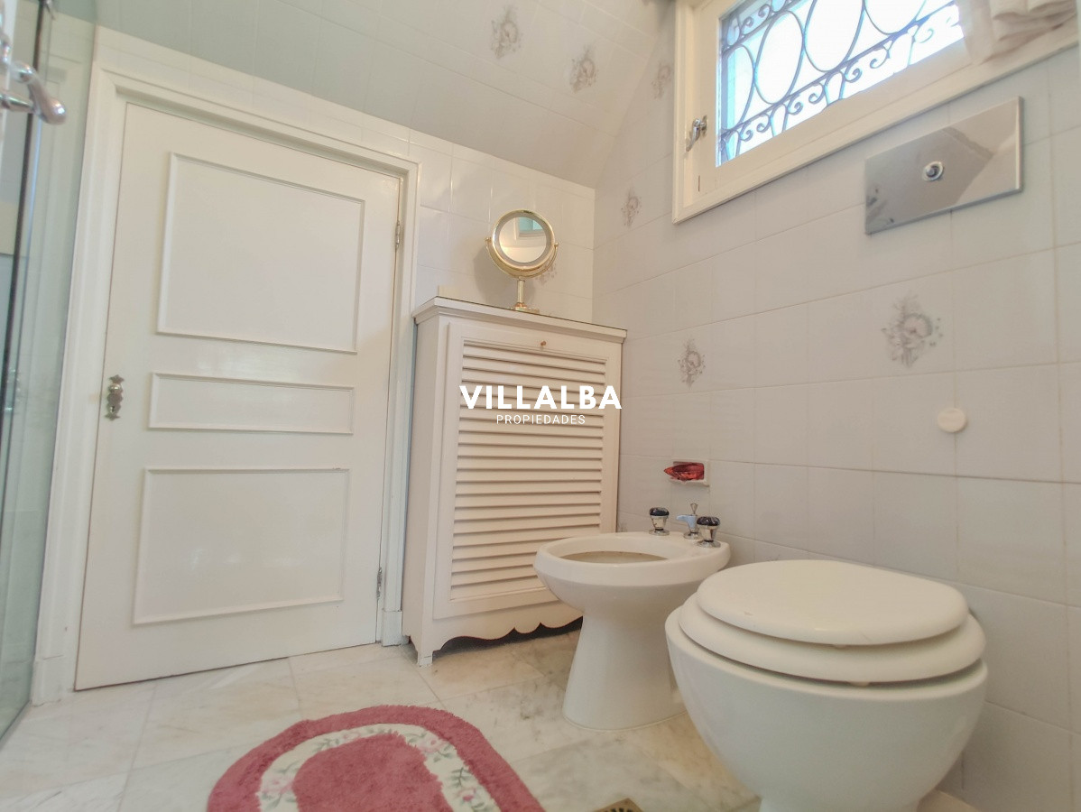 Apartamento ID.566 - Casa en venta el Playa Mansa, Punta del Este 