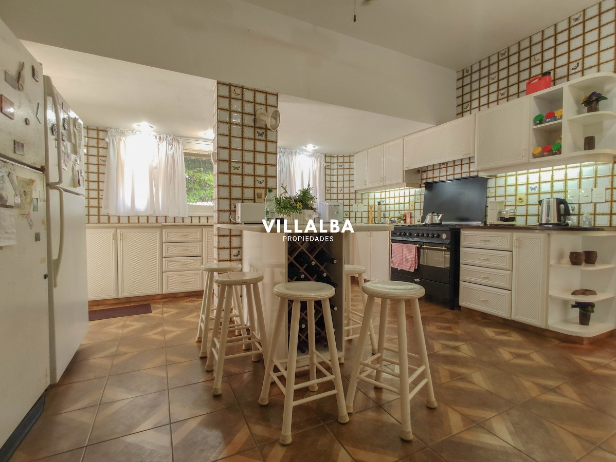 Apartamento ID.566 - Casa en venta el Playa Mansa, Punta del Este 