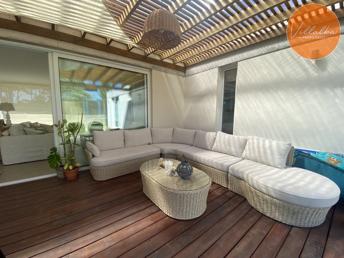 Apartamento ID.1680 - Casa a estrenar  de 3 dormitorios y 3 Baños en Barrio Privado Punta del Este