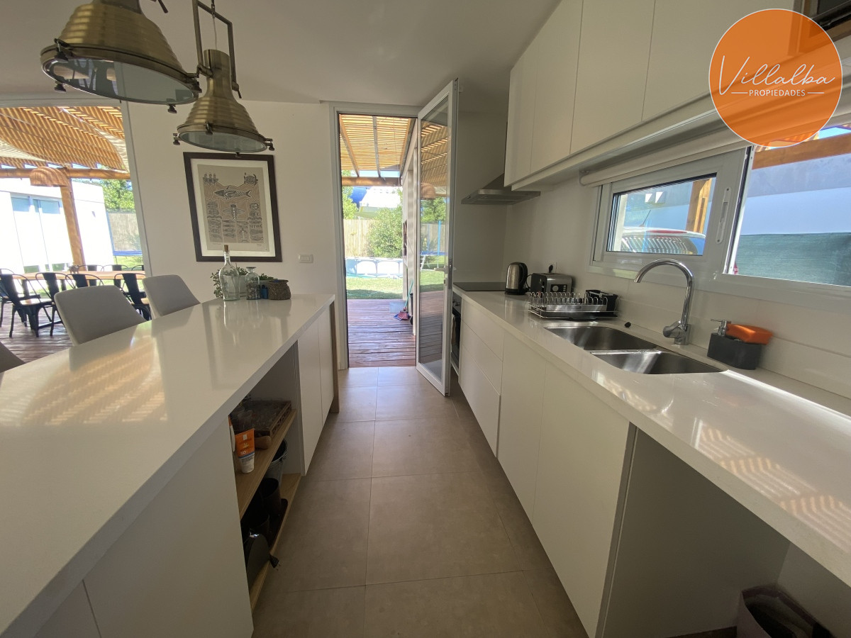 Apartamento ID.1680 - Casa a estrenar  de 3 dormitorios y 3 Baños en Barrio Privado Punta del Este