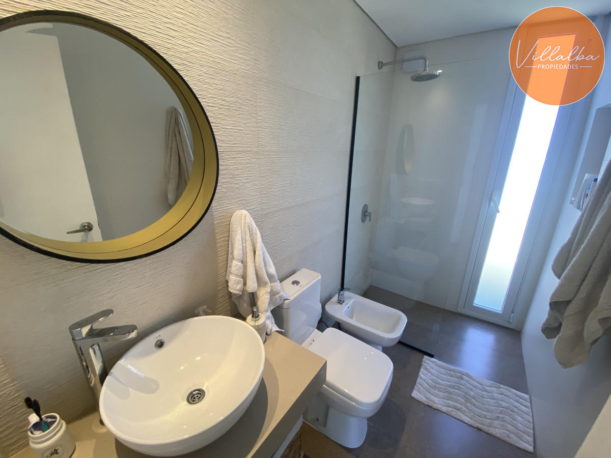 Apartamento ID.1680 - Casa a estrenar  de 3 dormitorios y 3 Baños en Barrio Privado Punta del Este