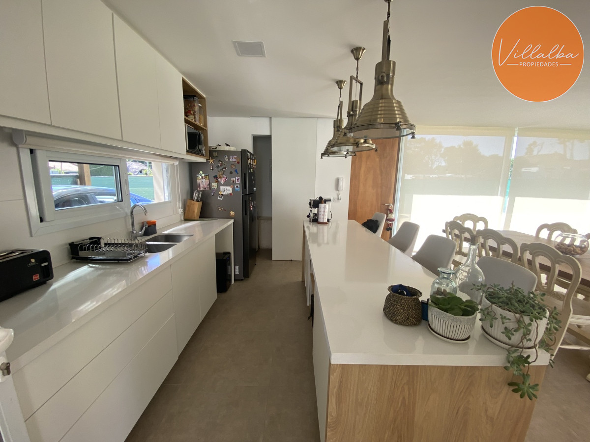 Apartamento ID.1680 - Casa a estrenar  de 3 dormitorios y 3 Baños en Barrio Privado Punta del Este