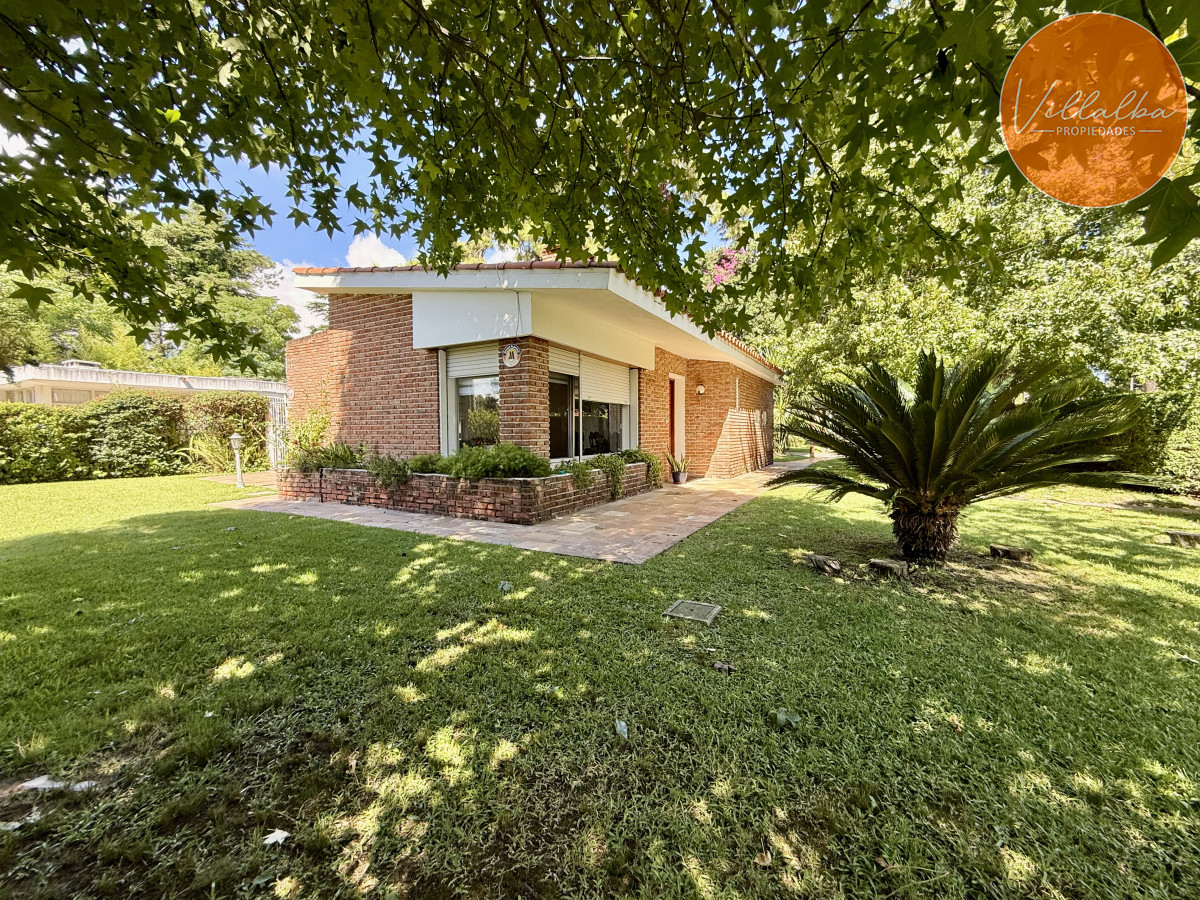 Casa en venta en Av Córdoba, Punta del Este, Maldonado - GoPunta - Portal Inmobiliario de Punta del Este - Maldonado