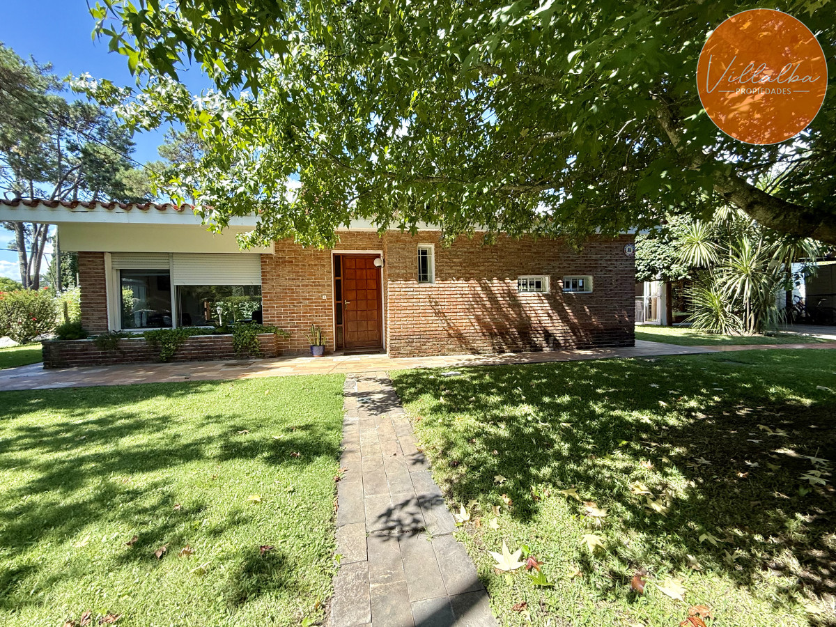 Casa en venta en Av Córdoba, Punta del Este, Maldonado - GoPunta - Portal Inmobiliario de Punta del Este - Maldonado