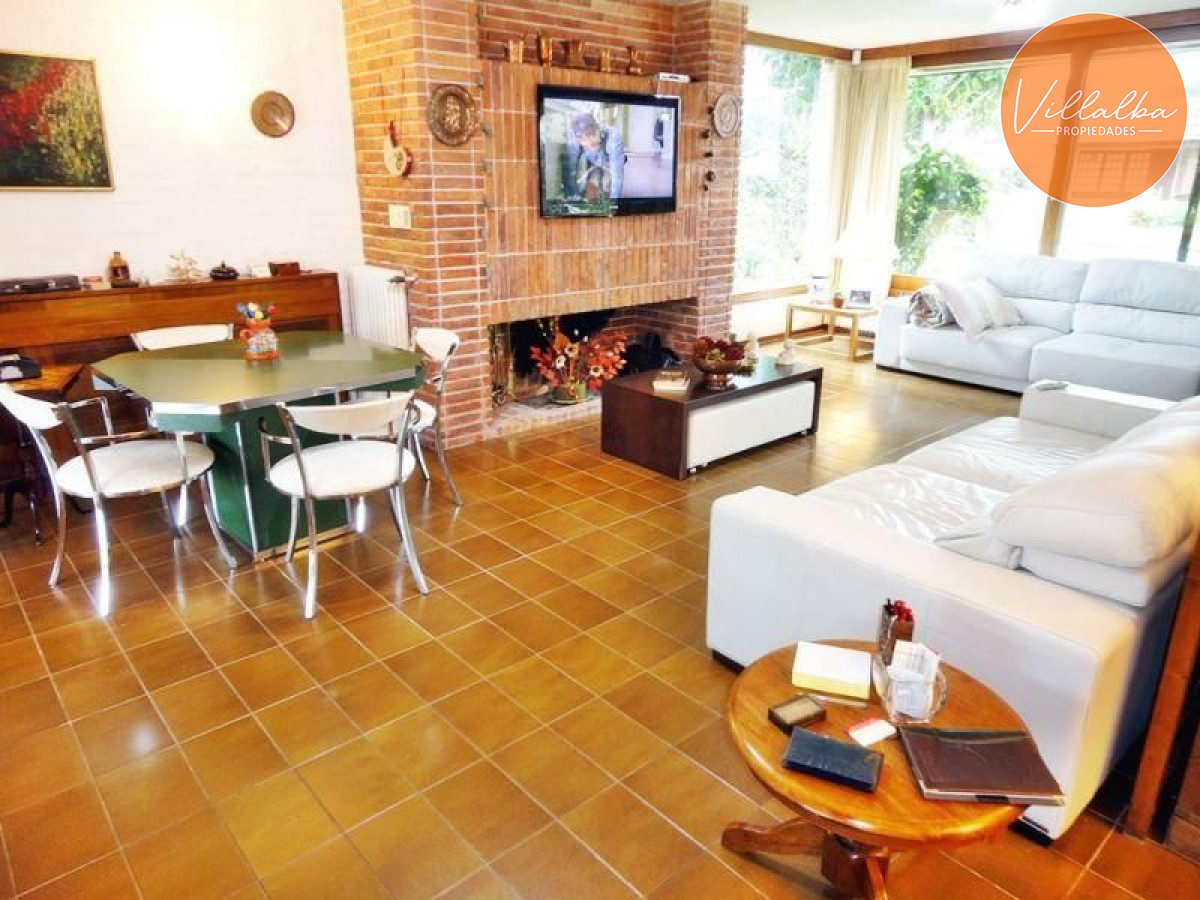 Apartamento ID.393 - Casa en venta Playa Mansa 3 dormitorios