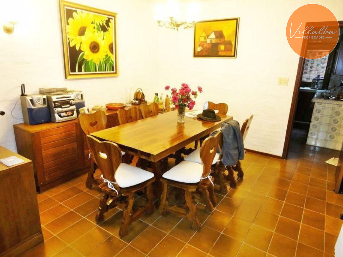 Apartamento ID.393 - Casa en venta Playa Mansa 3 dormitorios