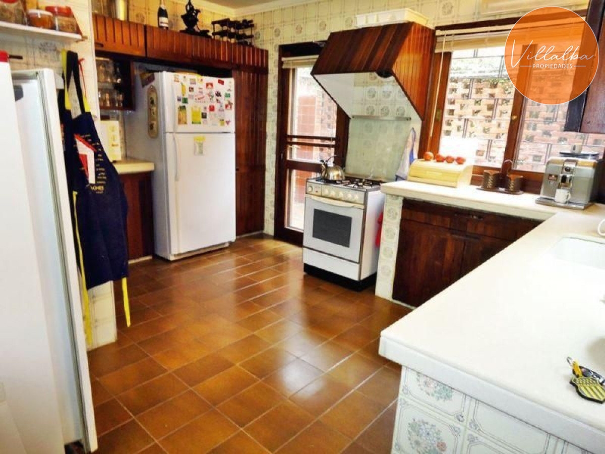 Apartamento ID.393 - Casa en venta Playa Mansa 3 dormitorios