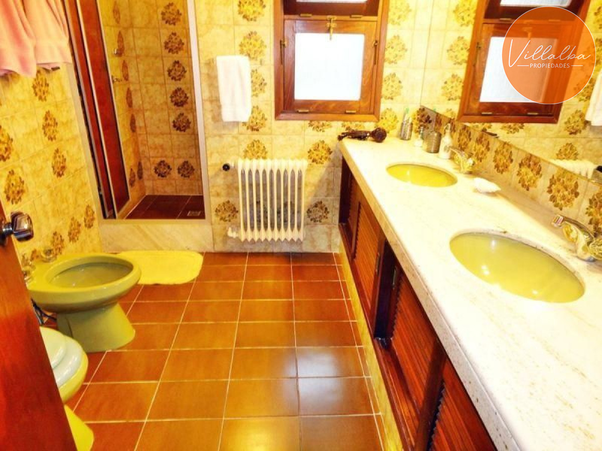 Apartamento ID.393 - Casa en venta Playa Mansa 3 dormitorios