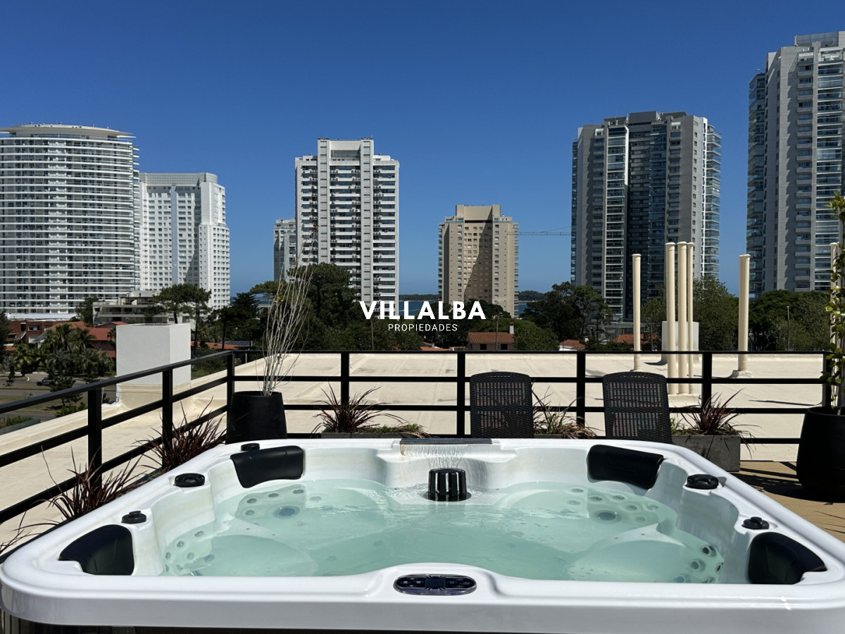 Apartamento ID.4217 - Apartamento en venta de 2 dormitorios, Aidy Grill, Punta del Este.