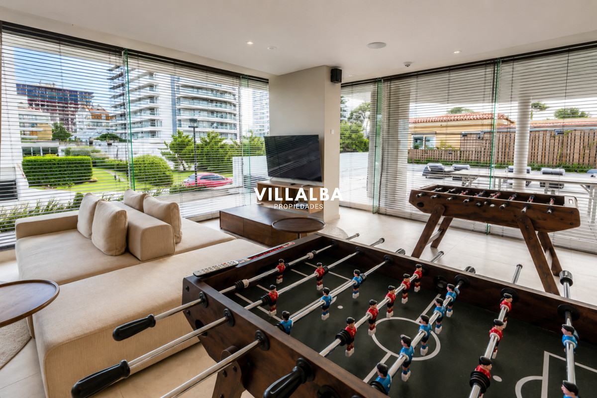 Apartamento ID.4654 - Apartamento en venta de 2 dormitorios en Playa Brava Punta del Este