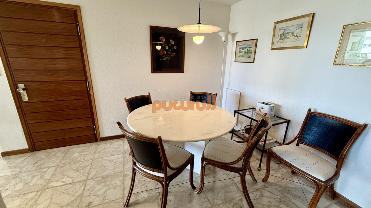Apartamento ID.2696 - Apartamento en venta frente al mar en Punta del Este