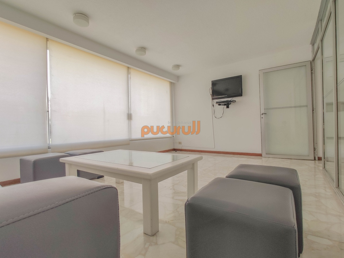 Apartamento ID.2696 - Apartamento en venta frente al mar en Punta del Este