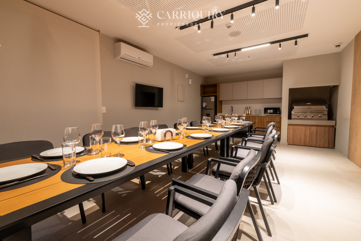 Apartamento ID.9758 - Apartamento de 2 dormitorios en venta, Playa Brava Punta del Este