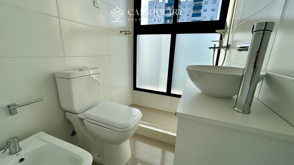 Apartamento ID.8734 - Apartamento de 2 dormitoiros en venta Punta Del Este 