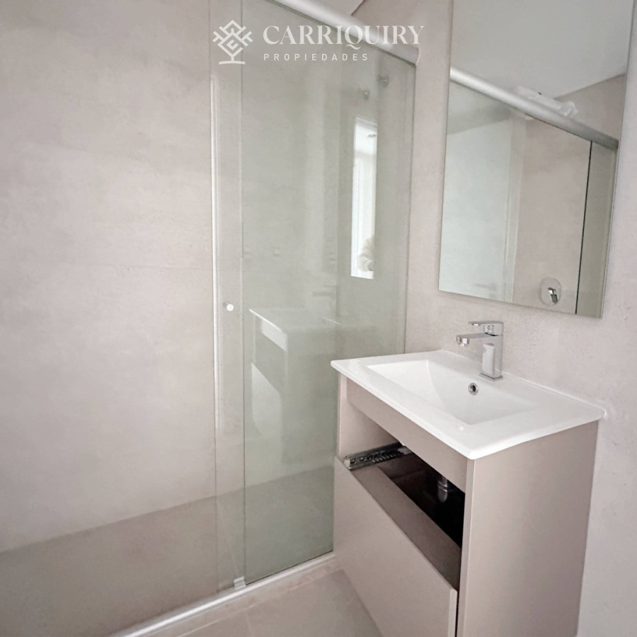 Apartamento ID.9758 - Apartamento de 2 dormitorios en venta, Playa Brava Punta del Este