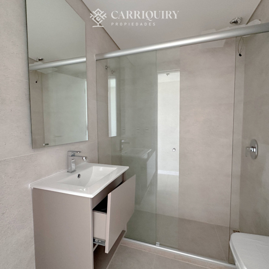 Apartamento ID.9758 - Apartamento de 2 dormitorios en venta, Playa Brava Punta del Este