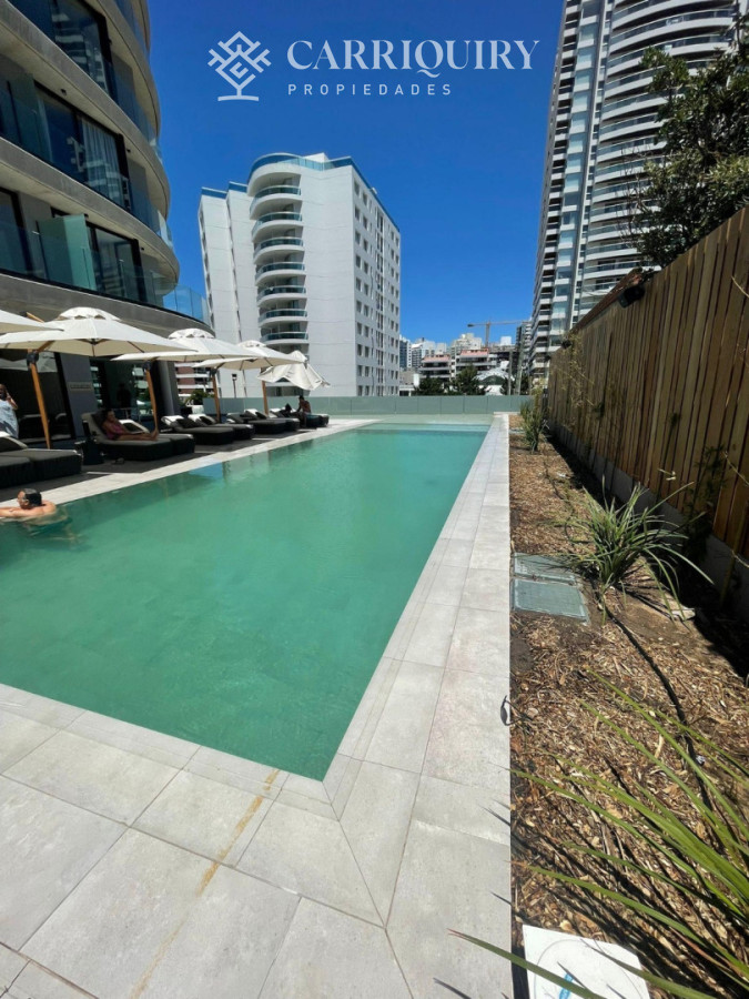Apartamento ID.9758 - Apartamento de 2 dormitorios en venta, Playa Brava Punta del Este
