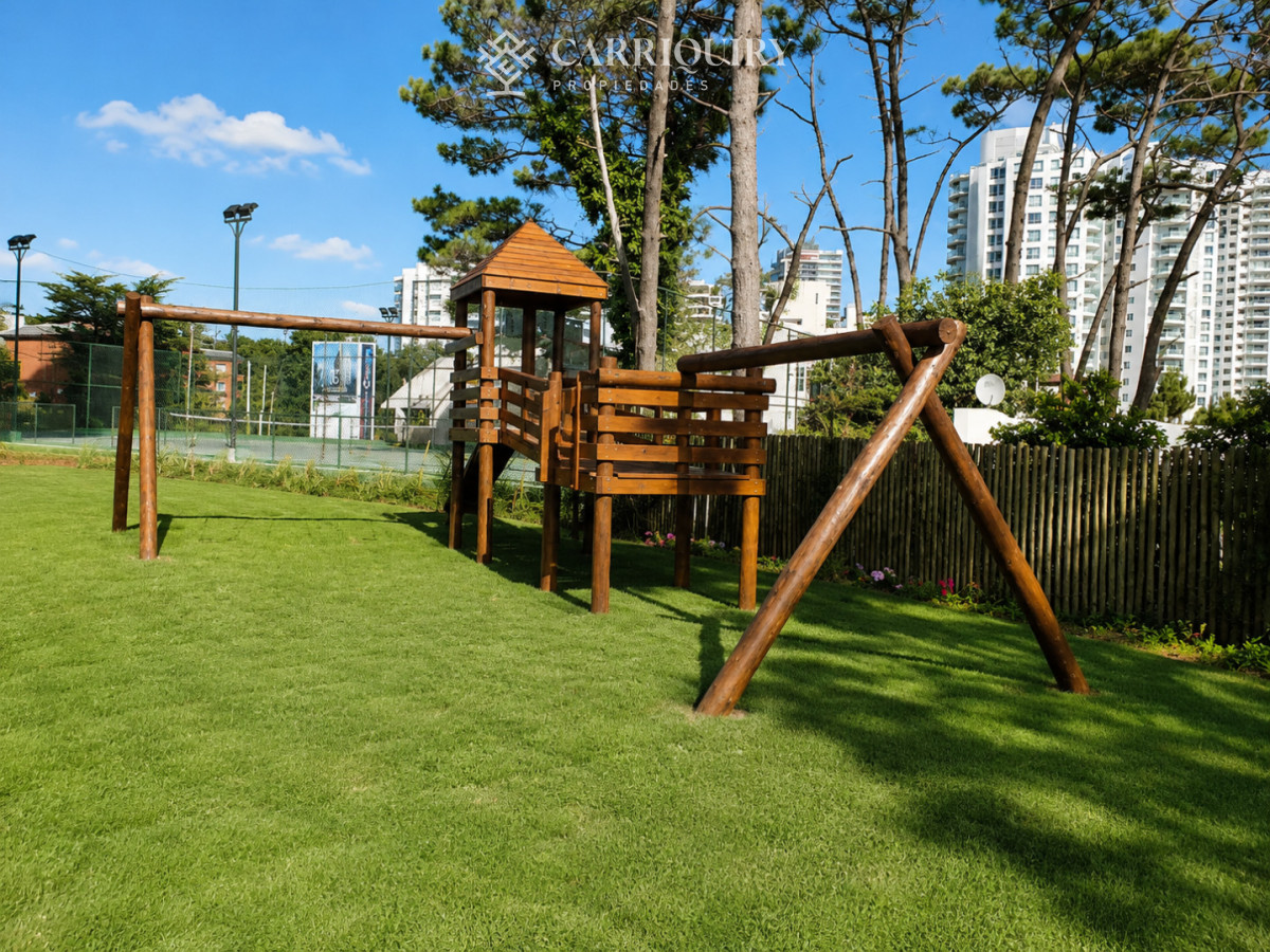 Apartamento ID.10241 - Apartamento en venta de 3 dormitorios en Punta del Este