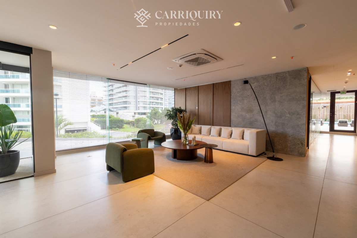 Apartamento ID.9758 - Apartamento de 2 dormitorios en venta, Playa Brava Punta del Este