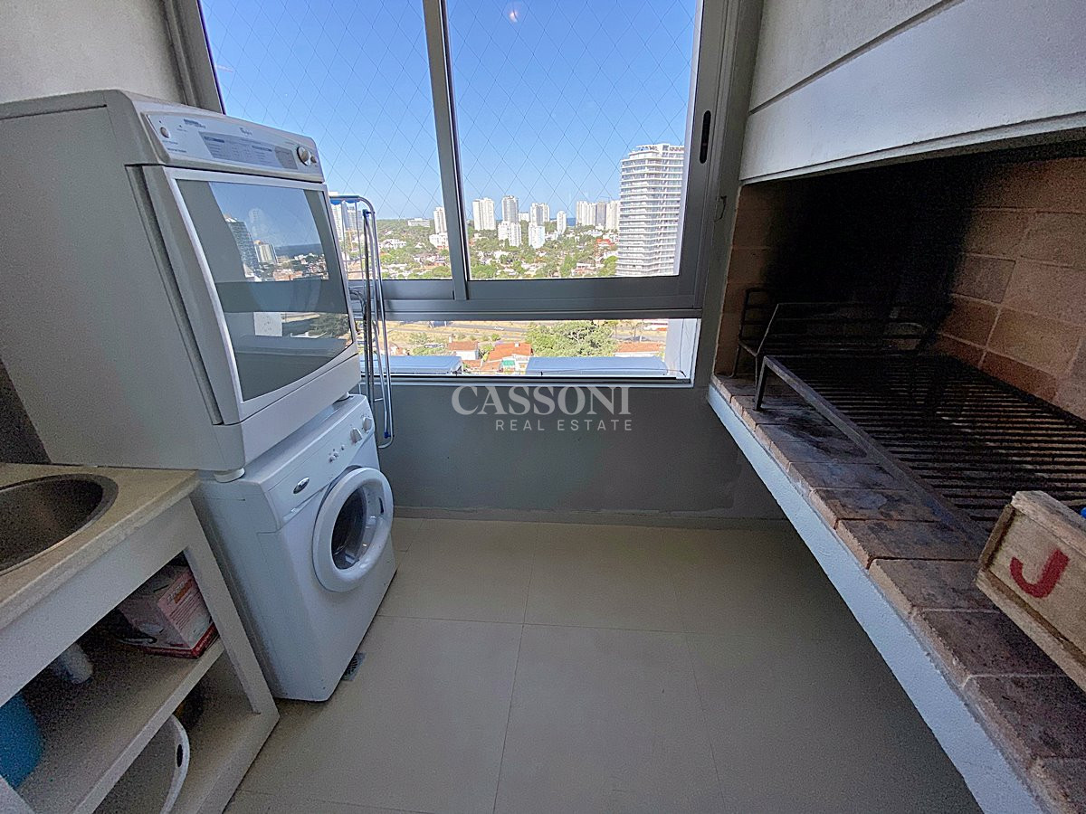 Apartamento ID.1427 - Hermoso apartamento de 3 dormitorios a pasos de Playa Mansa! 