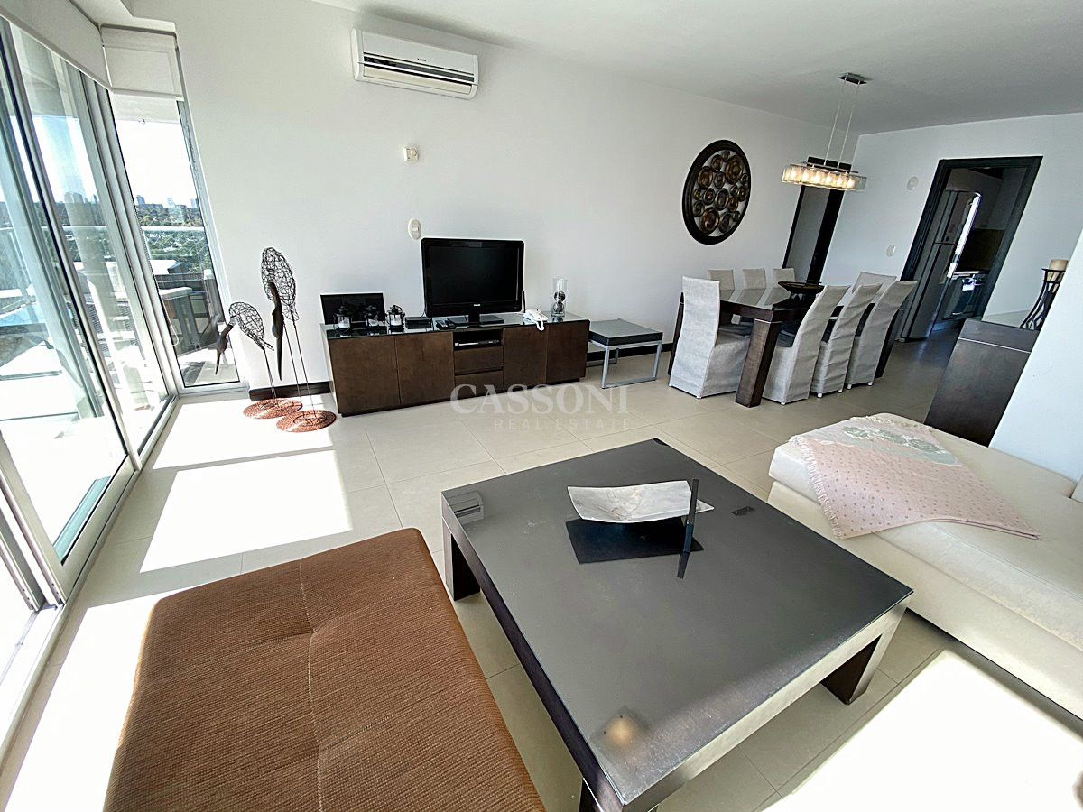 Apartamento ID.1427 - Hermoso apartamento de 3 dormitorios a pasos de Playa Mansa! 
