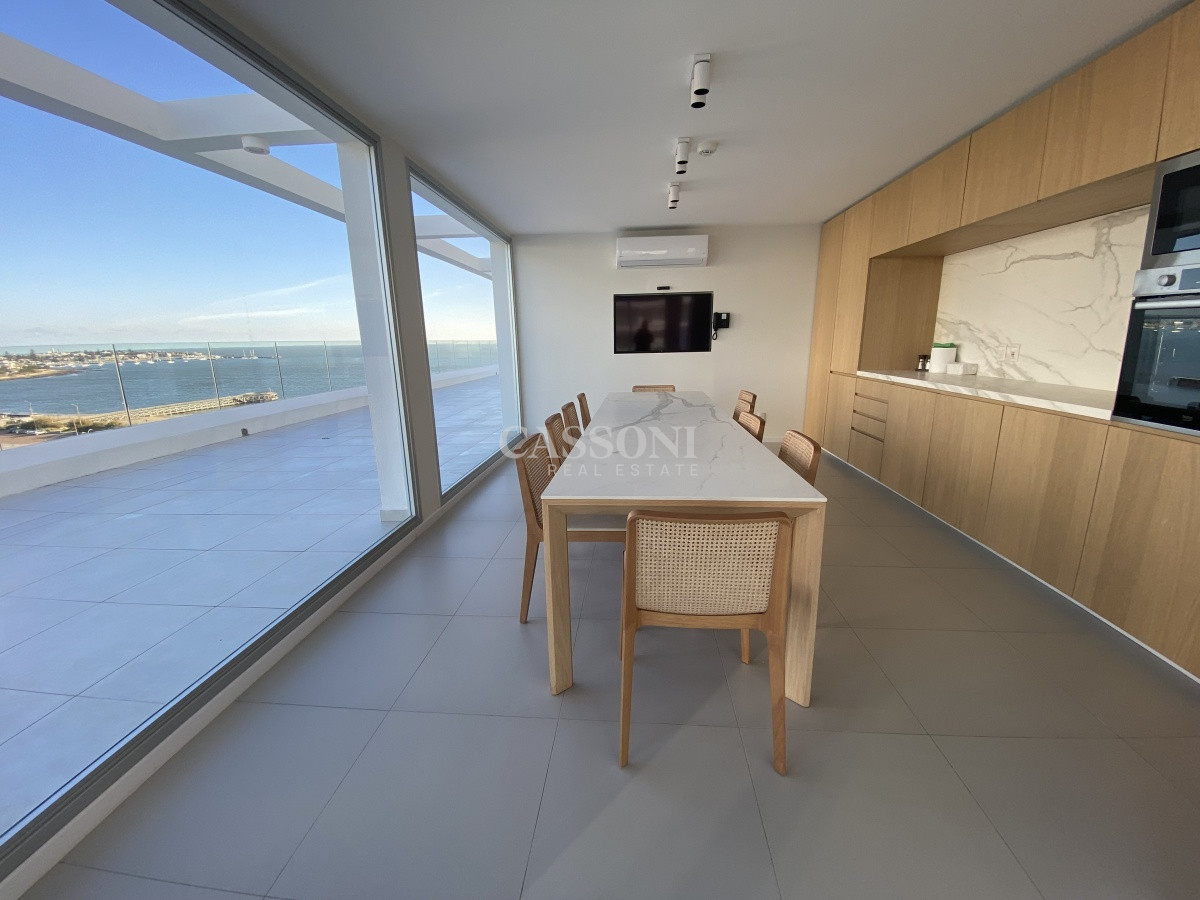 Apartamento ID.1160 - Apartamento en venta en Playa Mansa Punta del Este