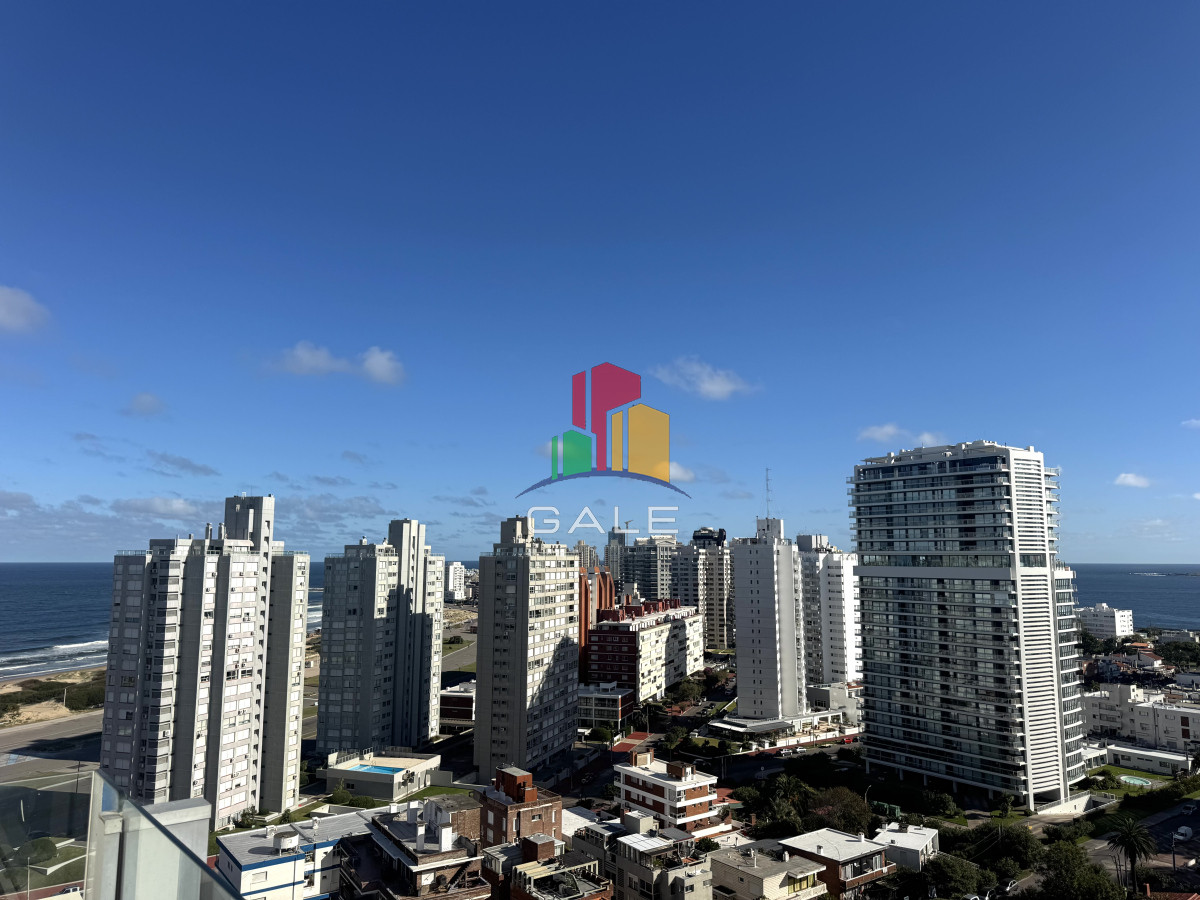 Apartamento ID.4779 - Apartamento en venta de 3 dormitorios en Aidy Grill Playa Brava Punta del Este