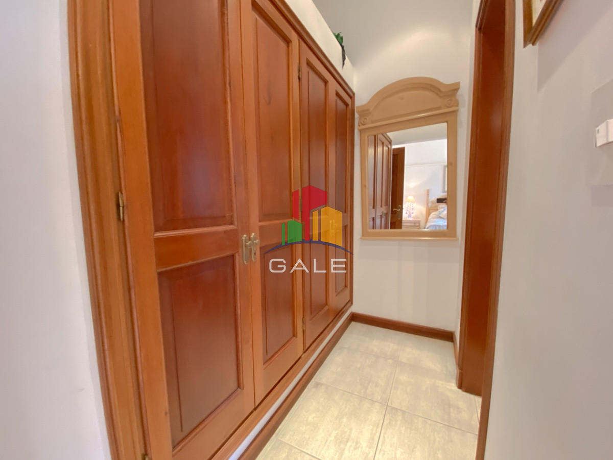 Casa ID.814 - Casa en venta Playa Mansa 7 dormitorios o mas