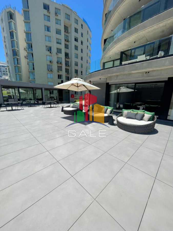 Apartamento ID.4690 - Apartamento de 2 dormitorios en venta, Playa Brava Punta del Este