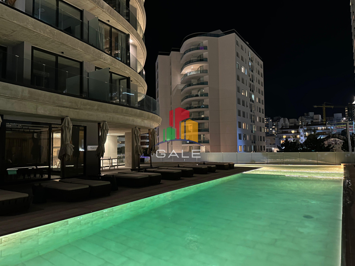 Apartamento ID.4690 - Apartamento de 2 dormitorios en venta, Playa Brava Punta del Este