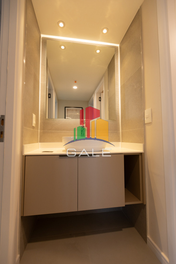 Apartamento ID.4690 - Apartamento de 2 dormitorios en venta, Playa Brava Punta del Este