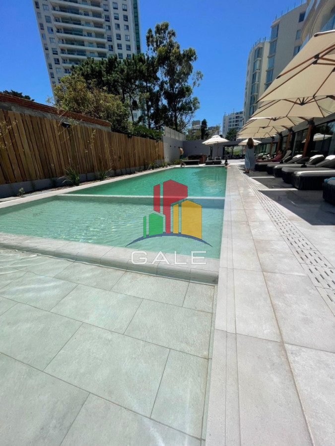 Apartamento ID.4690 - Apartamento de 2 dormitorios en venta, Playa Brava Punta del Este