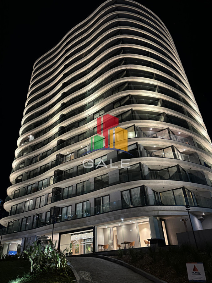 Apartamento ID.4690 - Apartamento de 2 dormitorios en venta, Playa Brava Punta del Este