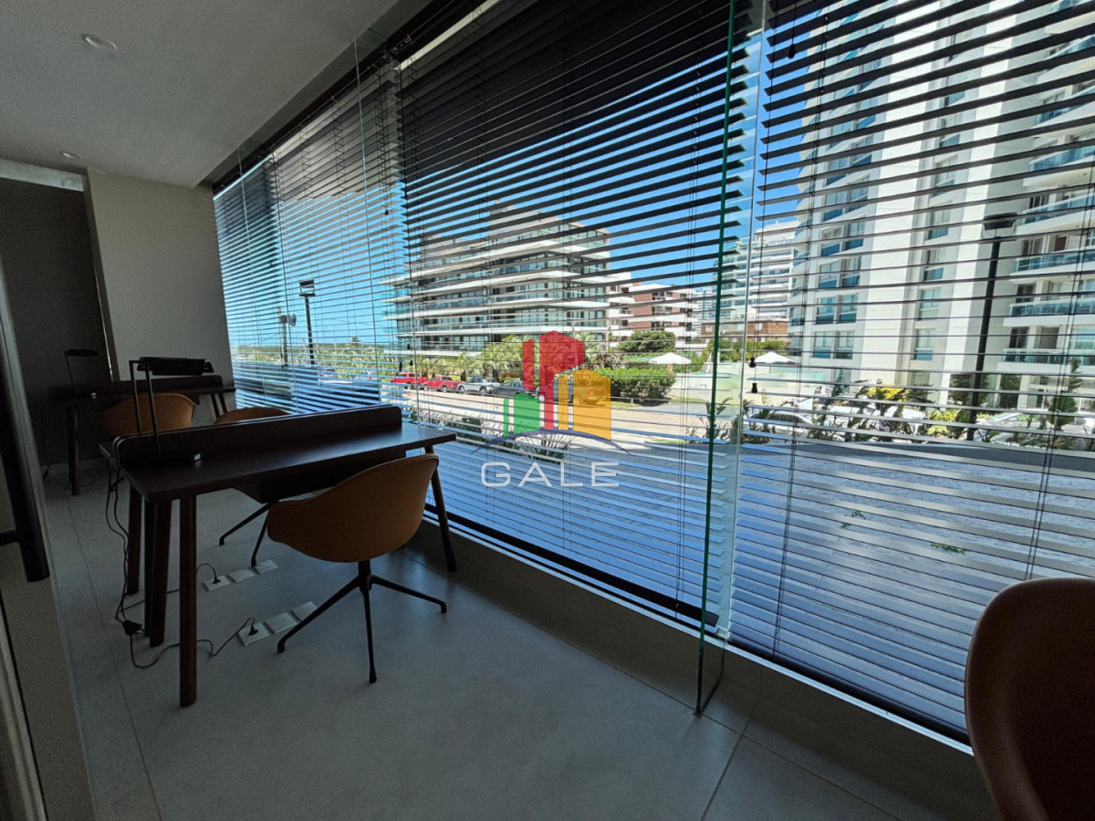 Apartamento ID.4690 - Apartamento de 2 dormitorios en venta, Playa Brava Punta del Este