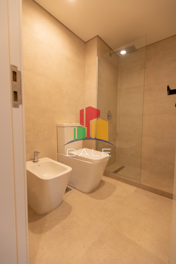 Apartamento ID.4690 - Apartamento de 2 dormitorios en venta, Playa Brava Punta del Este