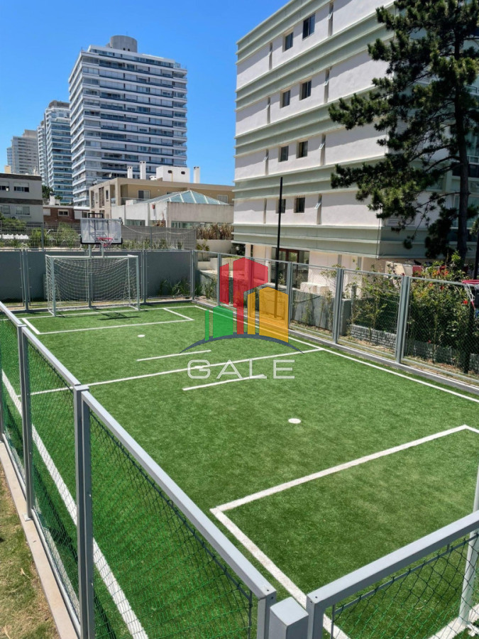 Apartamento ID.4690 - Apartamento de 2 dormitorios en venta, Playa Brava Punta del Este